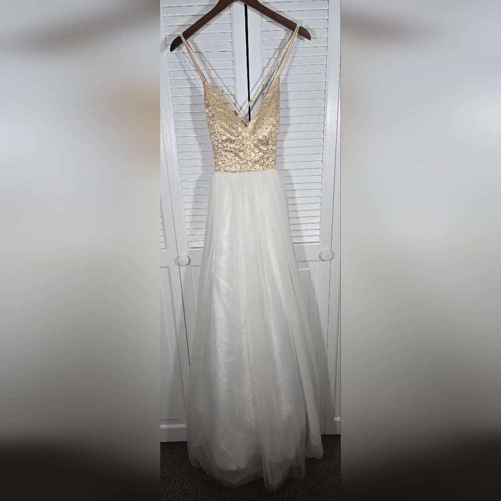 Gold Top Full White Tulle Skirt Criss Cross Back V Neck Formal Prom Dress 5/6